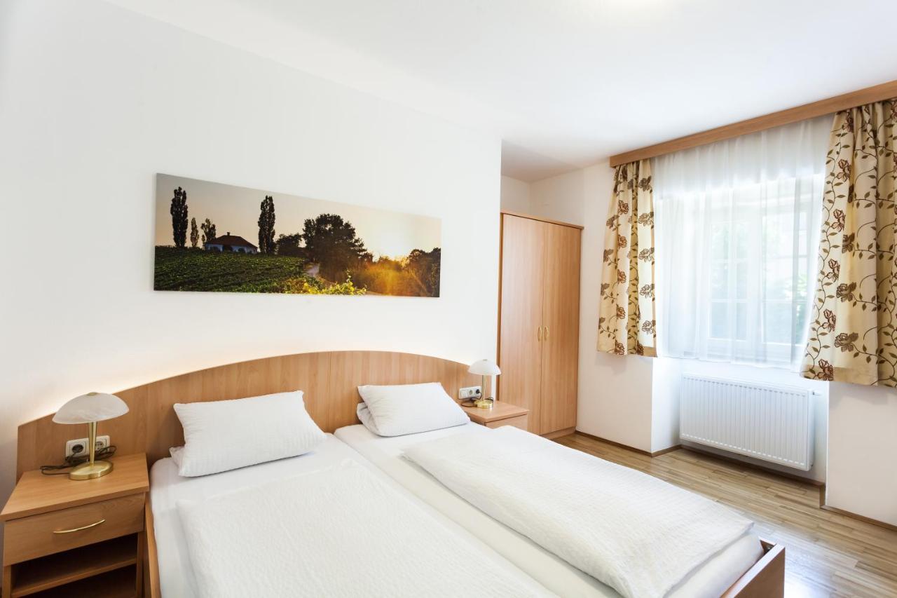 Gaestehaus Ferk - Fruehstueckspension, Bed & Breakfast Μπαντ Ράντκεσμπουργκ Εξωτερικό φωτογραφία