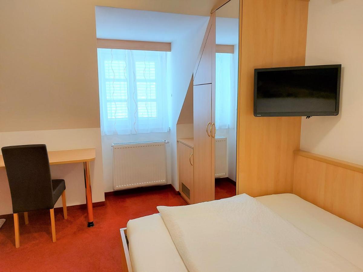 Gaestehaus Ferk - Fruehstueckspension, Bed & Breakfast Μπαντ Ράντκεσμπουργκ Εξωτερικό φωτογραφία