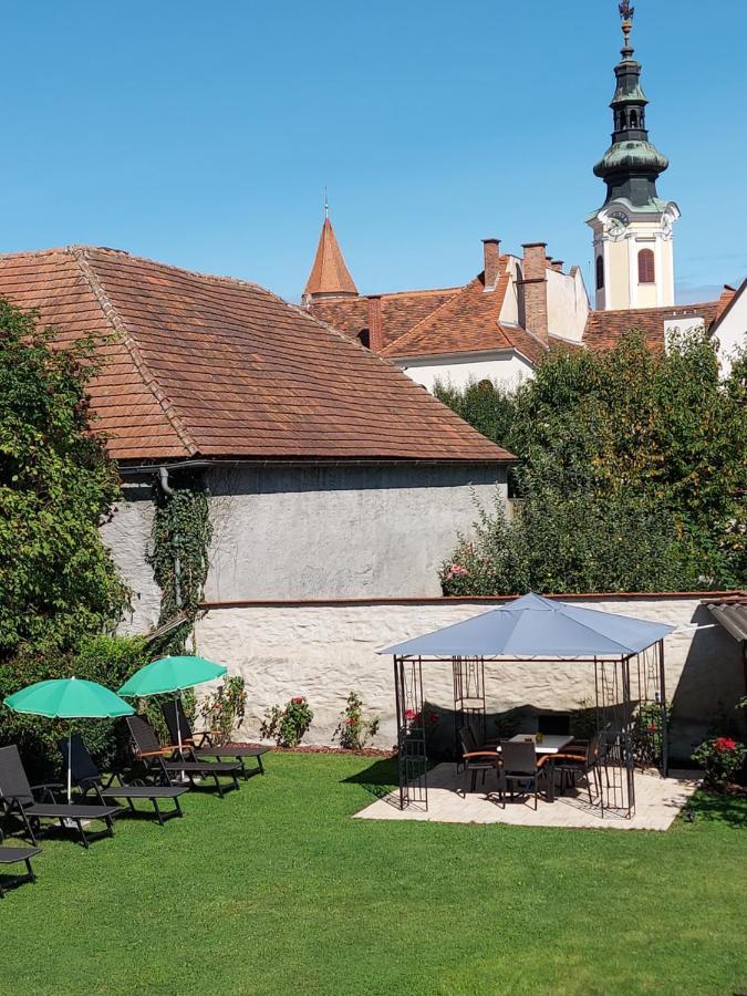 Gaestehaus Ferk - Fruehstueckspension, Bed & Breakfast Μπαντ Ράντκεσμπουργκ Εξωτερικό φωτογραφία