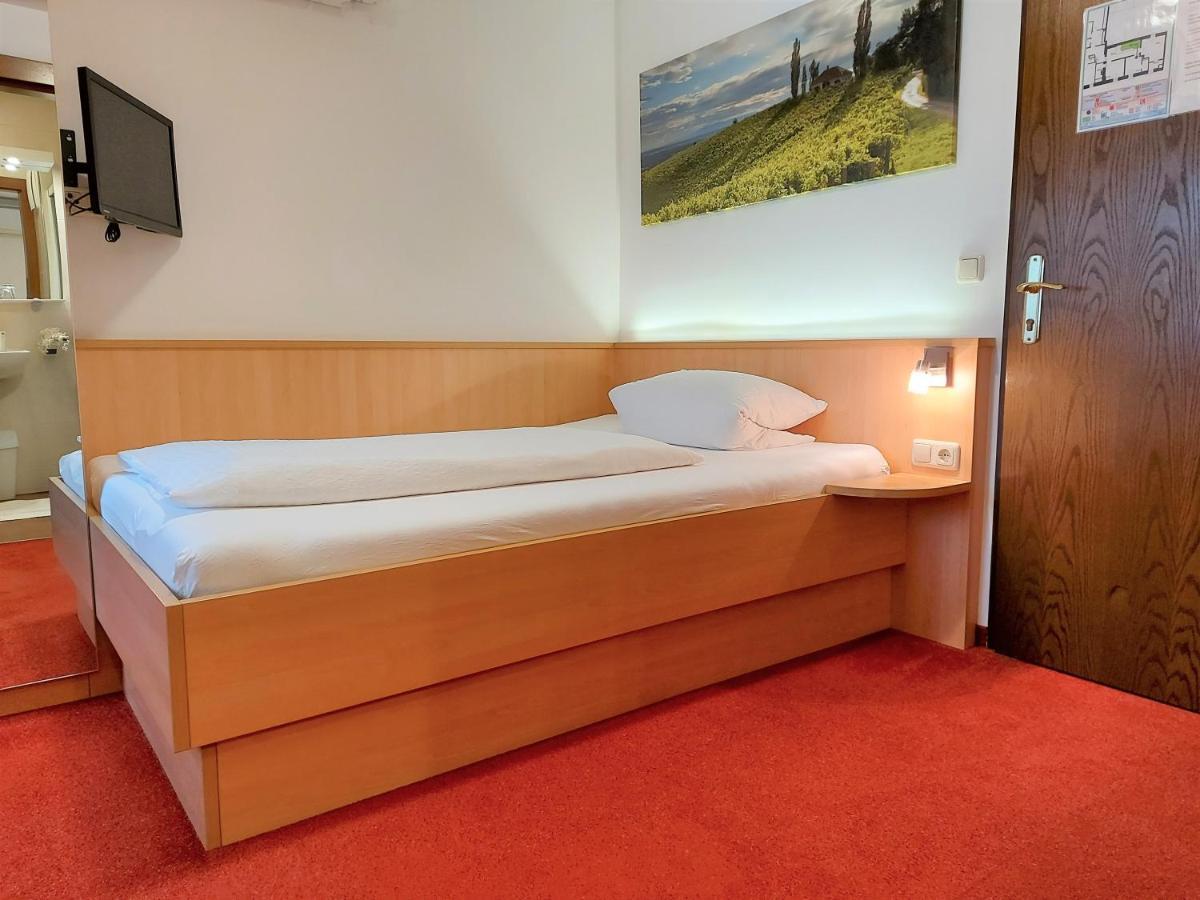 Gaestehaus Ferk - Fruehstueckspension, Bed & Breakfast Μπαντ Ράντκεσμπουργκ Εξωτερικό φωτογραφία