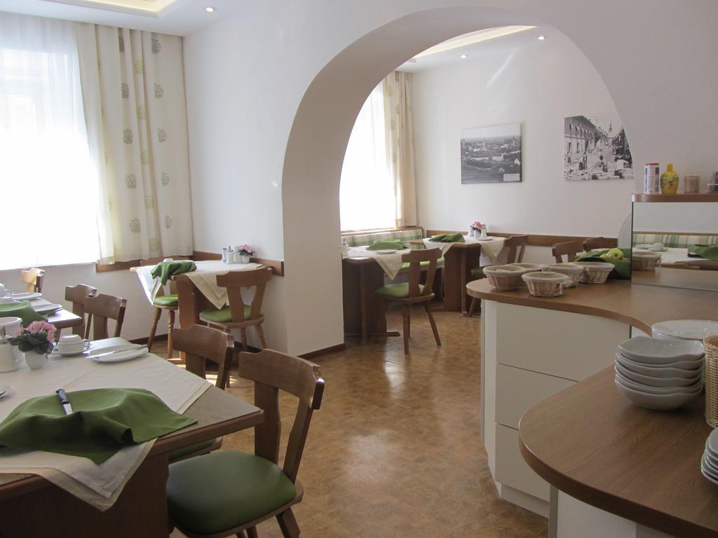 Gaestehaus Ferk - Fruehstueckspension, Bed & Breakfast Μπαντ Ράντκεσμπουργκ Εξωτερικό φωτογραφία